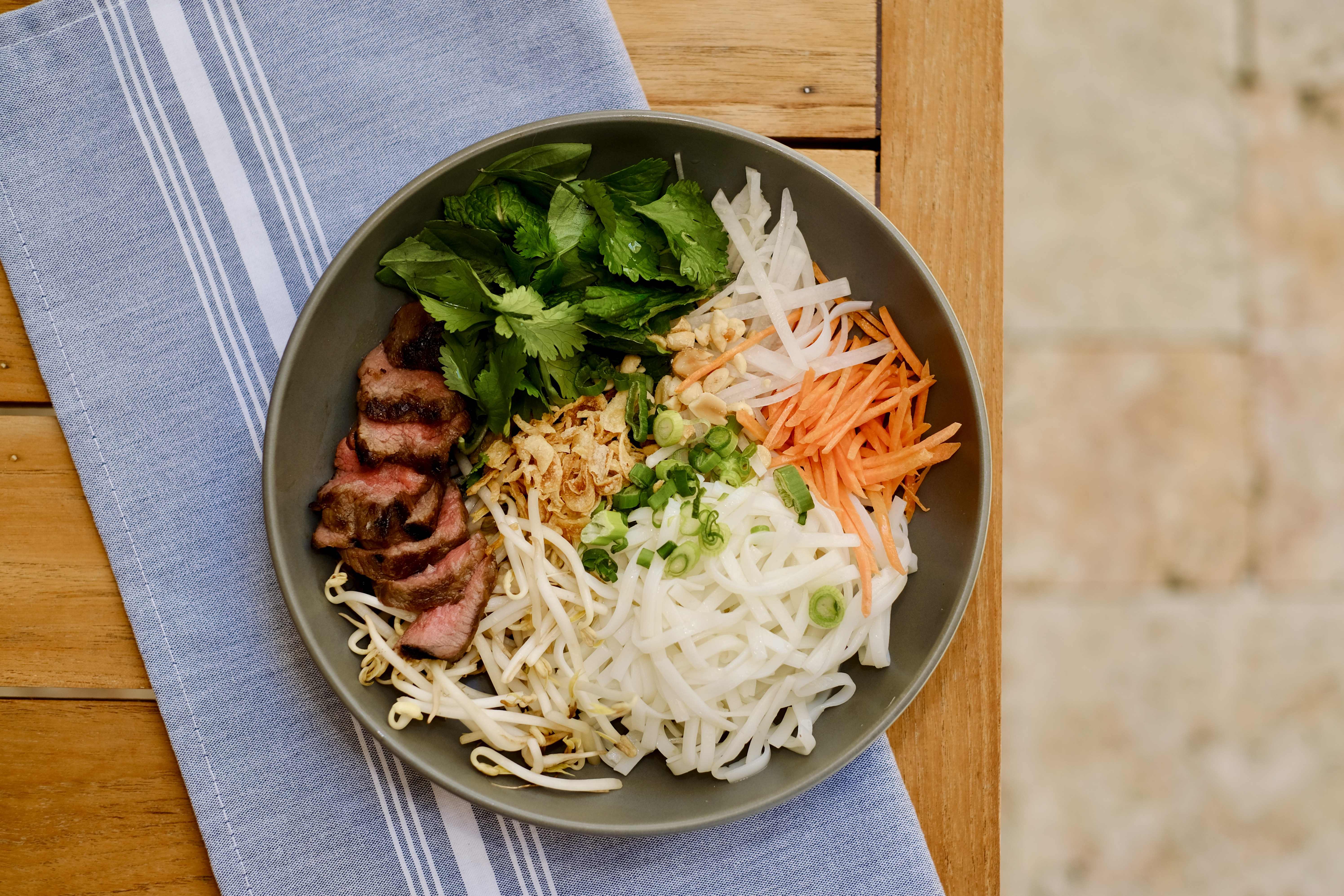 Vietnamese Beef Noodle Salad 