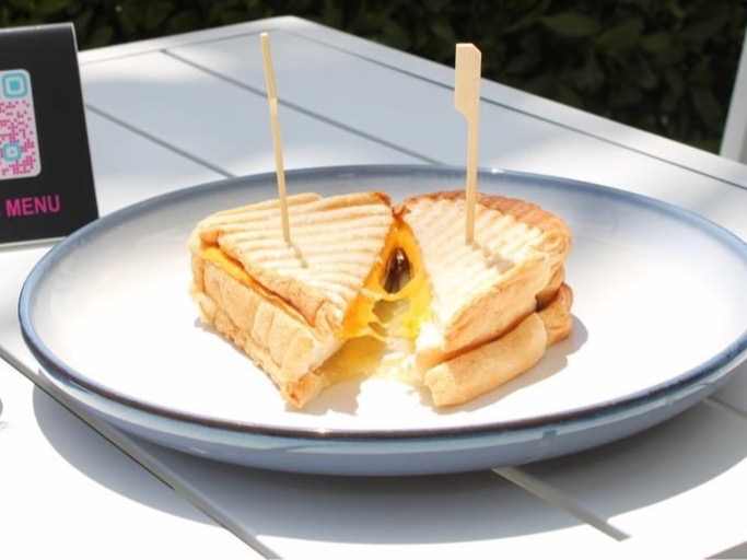 GRILLED CHEESE