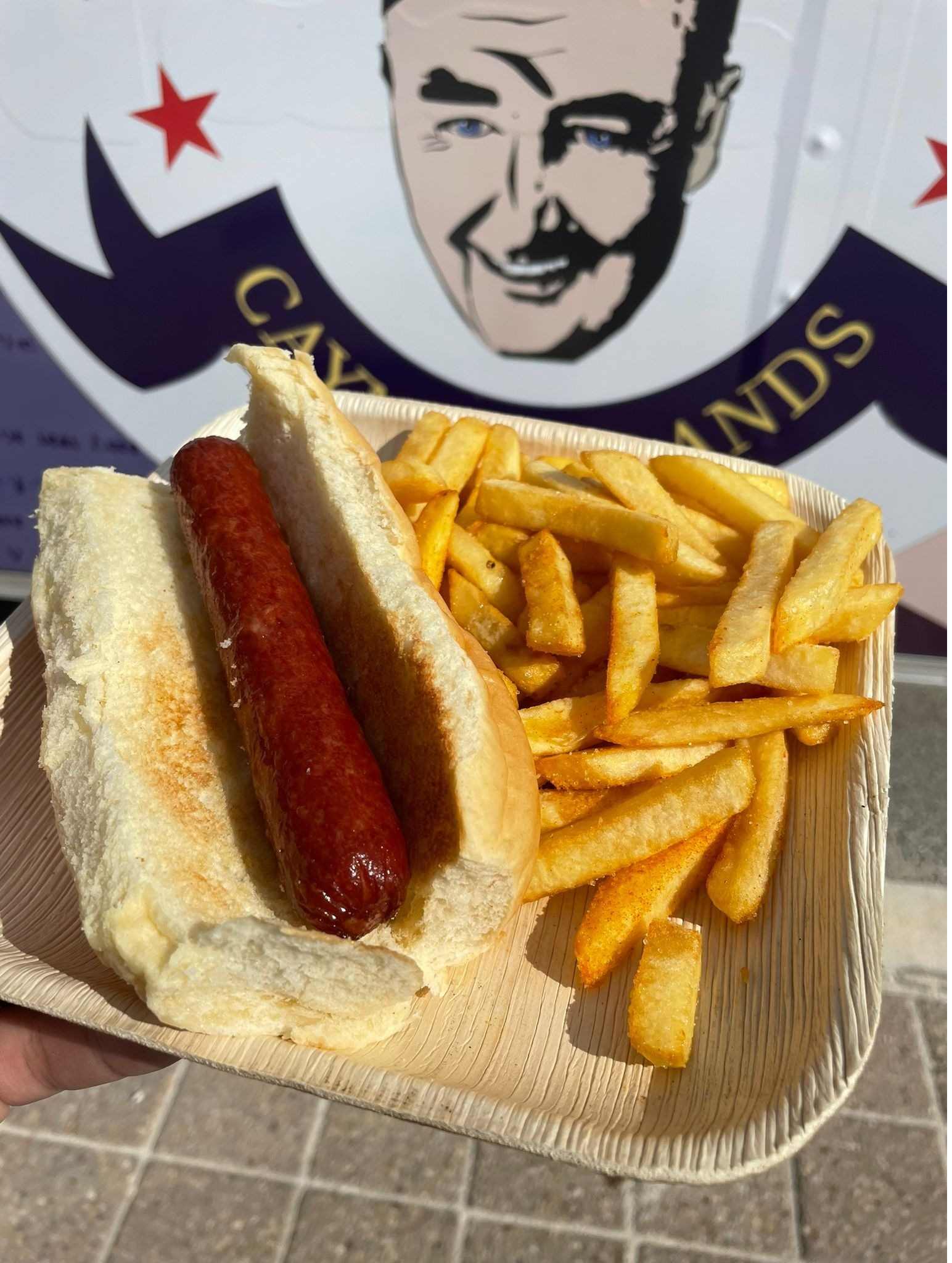 KIDS HOT DOG & FRIES 