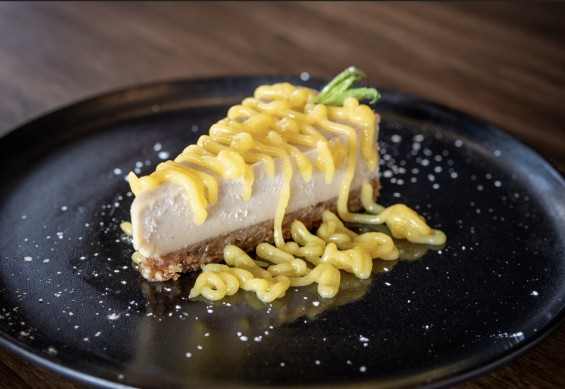 MANGO CASHEW CHEEZCAKE