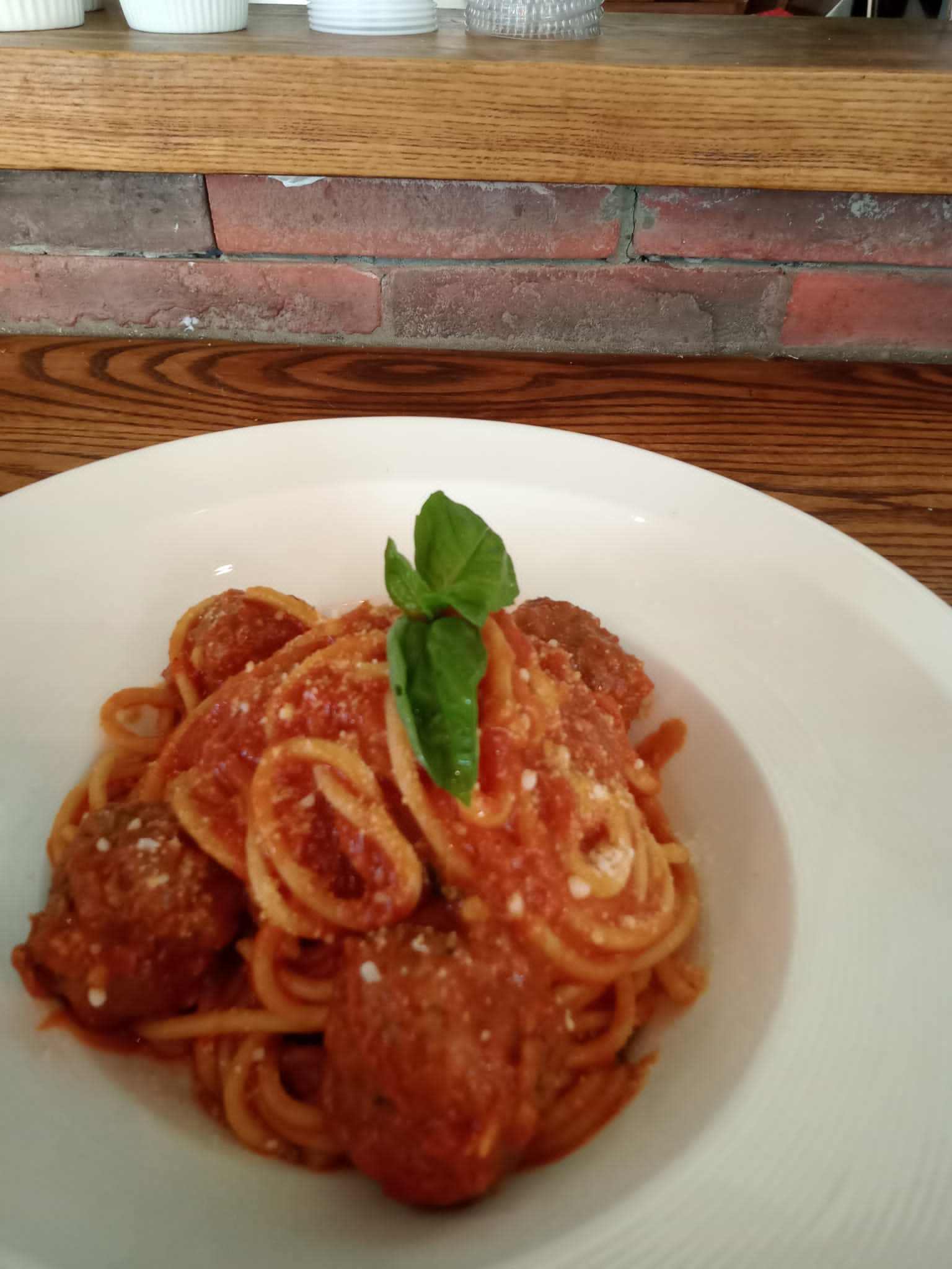 Spaghetti & Meatballs